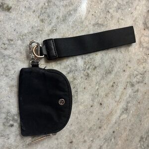 Lululemon wallet